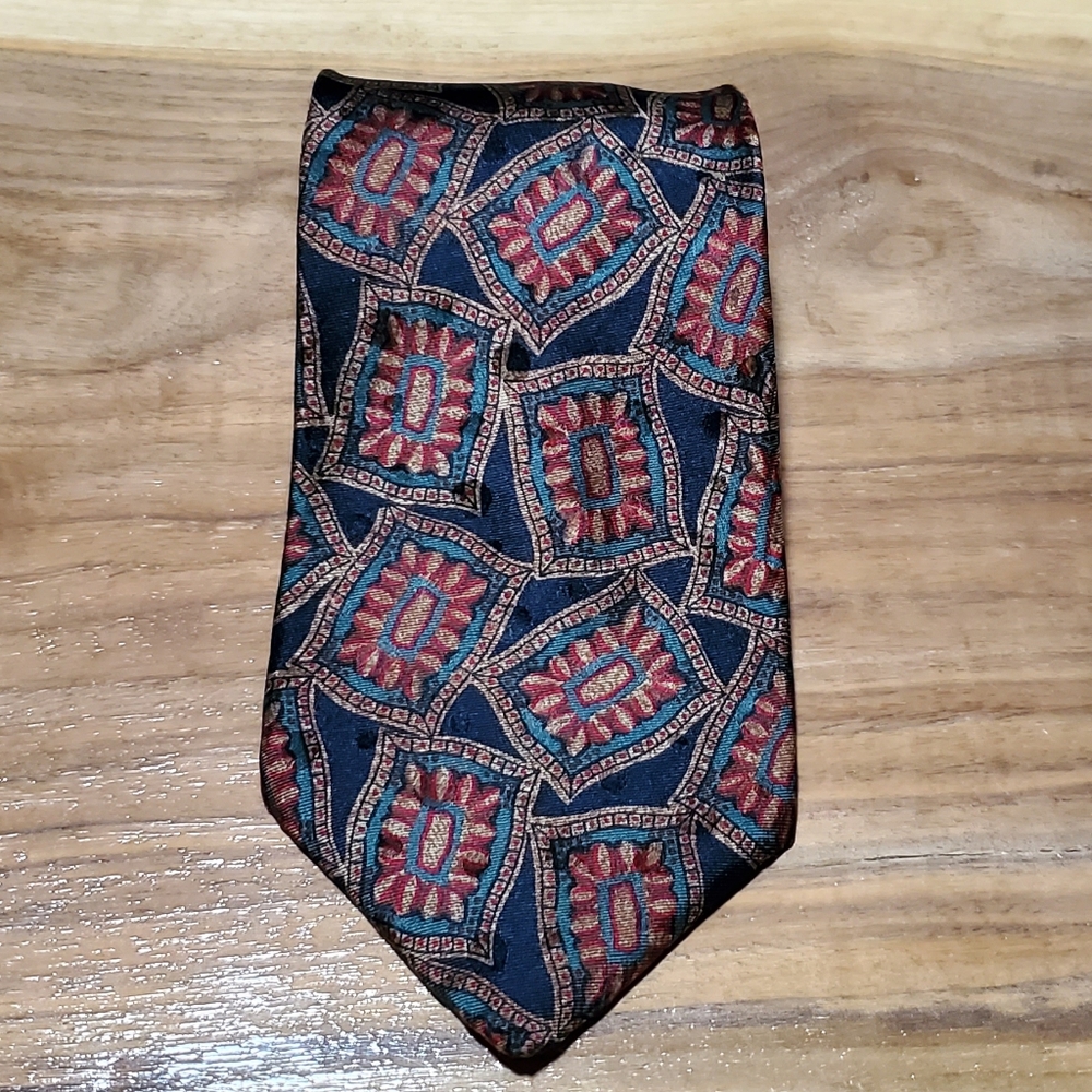 Sedgewick For Harry Rosen Elegant Black and Red Geometric Men's Tie 100% Silk
